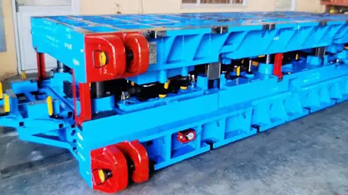 自動ライン シリーズ金型は、自動車のプレス加工プロセスの高速自動化を支援します。